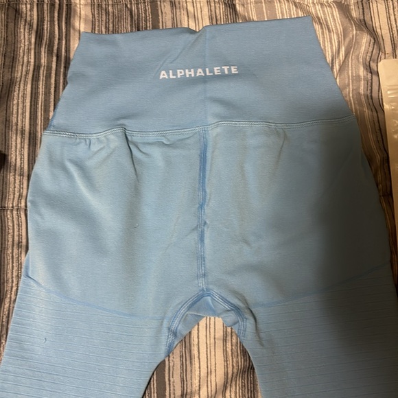 Women’s Alphalete Leggings - Picture 2 of 3